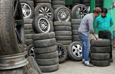 Mayapuri Tyre Market